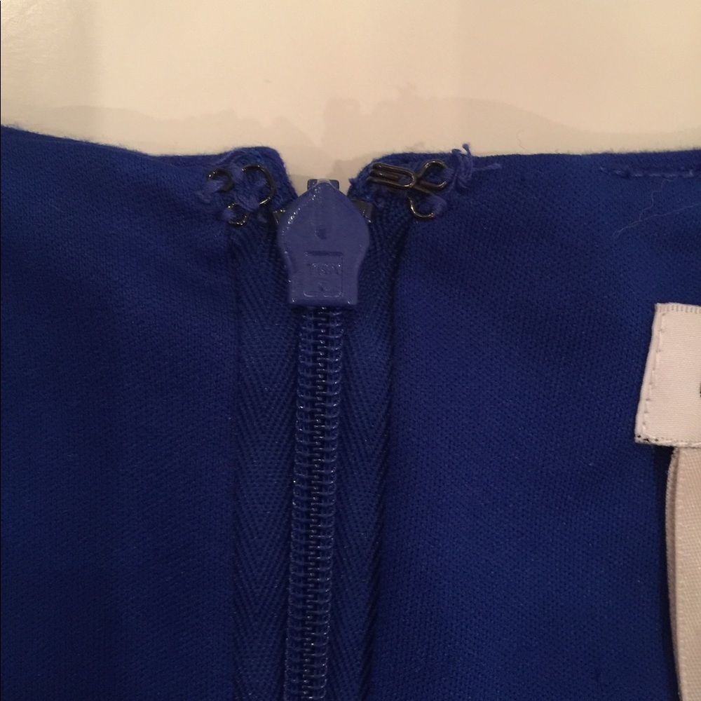Cache blue elegant dress. - Picture 6 of 8